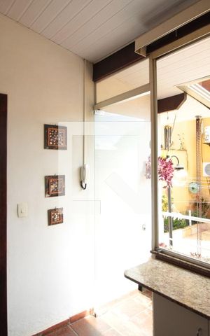 Casa à venda com 250m², 4 quartos e 2 vagasArea Gourmet