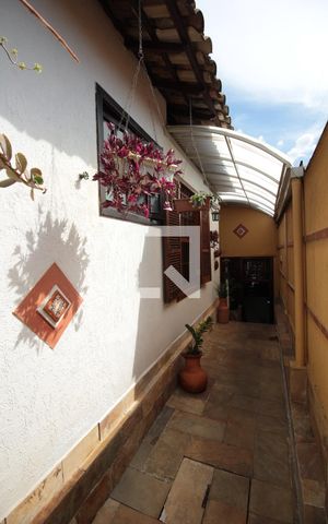 Casa à venda com 250m², 4 quartos e 2 vagasArea Externa