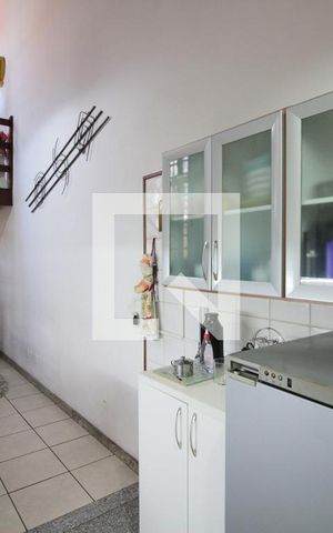 Casa à venda com 250m², 4 quartos e 2 vagasCozinha