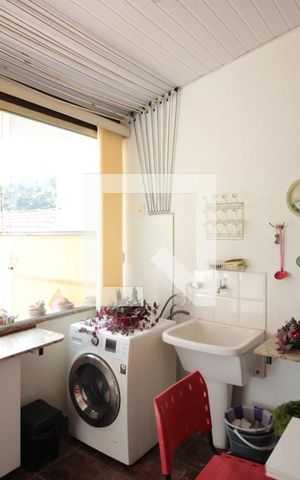 Casa à venda com 250m², 4 quartos e 2 vagasArea Gourmet