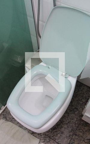 Casa à venda com 250m², 4 quartos e 2 vagasBanheiro Social