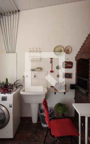 Casa à venda com 250m², 4 quartos e 2 vagasArea Gourmet