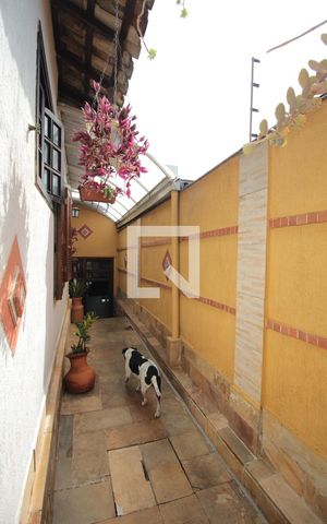 Casa à venda com 250m², 4 quartos e 2 vagasArea Externa