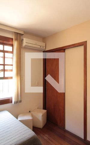Casa à venda com 250m², 4 quartos e 2 vagasQuarto 2