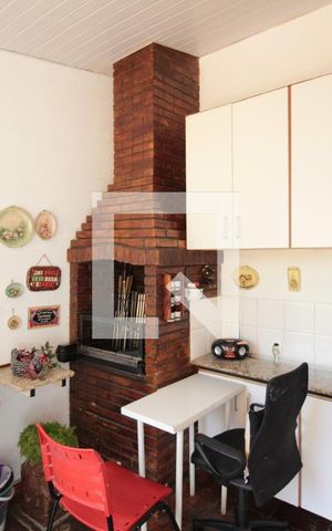 Casa à venda com 250m², 4 quartos e 2 vagasArea Gourmet