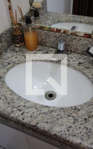 Casa à venda com 250m², 4 quartos e 2 vagasLavabo