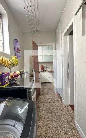 Apartamento à venda com 360m², 4 quartos e 2 vagas Apartamento à venda com 360m², 4 quartos e 2 vagasÁrea de Serviço