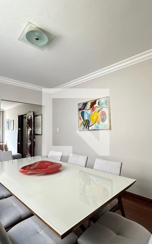 Apartamento à venda com 360m², 4 quartos e 2 vagas Apartamento à venda com 360m², 4 quartos e 2 vagasSala de Jantar