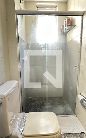 Apartamento à venda com 360m², 4 quartos e 2 vagas Apartamento à venda com 360m², 4 quartos e 2 vagasBanheiro 1