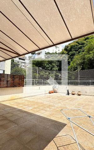 Apartamento à venda com 360m², 4 quartos e 2 vagas Apartamento à venda com 360m², 4 quartos e 2 vagasÁrea Externa