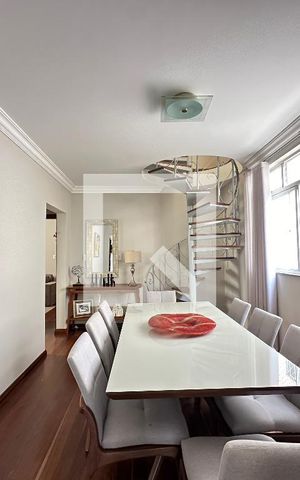 Apartamento à venda com 360m², 4 quartos e 2 vagas Apartamento à venda com 360m², 4 quartos e 2 vagasSala de Jantar
