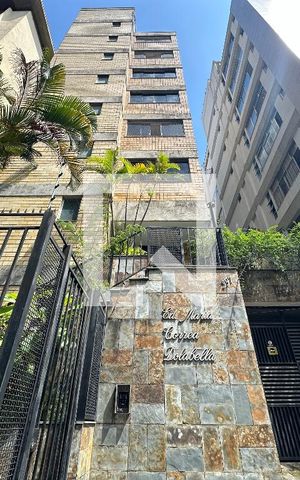 Apartamento à venda com 360m², 4 quartos e 2 vagas Apartamento à venda com 360m², 4 quartos e 2 vagasFachada