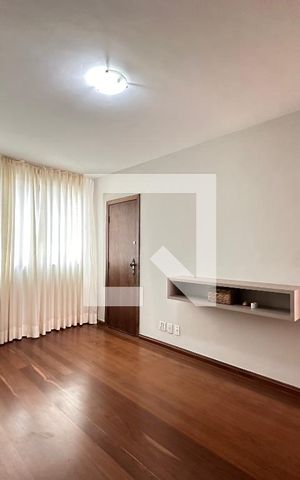 Apartamento à venda com 360m², 4 quartos e 2 vagas Apartamento à venda com 360m², 4 quartos e 2 vagasQuarto 4