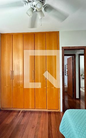 Apartamento à venda com 360m², 4 quartos e 2 vagas Apartamento à venda com 360m², 4 quartos e 2 vagasQuarto 1