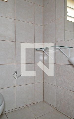 Apartamento para alugar com 60m², 2 quartos e sem vagaBanheiro