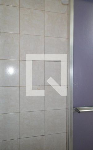 Apartamento para alugar com 60m², 2 quartos e sem vagaBanheiro