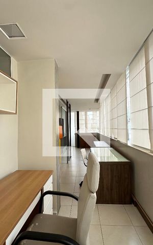 Apartamento à venda com 350m², 4 quartos e 4 vagas Apartamento à venda com 350m², 4 quartos e 4 vagasCozinha