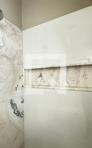 Apartamento à venda com 350m², 4 quartos e 4 vagas Apartamento à venda com 350m², 4 quartos e 4 vagasBanheiro 3