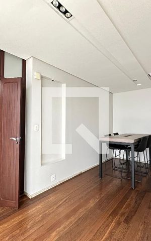 Apartamento à venda com 350m², 4 quartos e 4 vagas Apartamento à venda com 350m², 4 quartos e 4 vagasSala 2