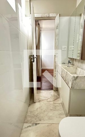 Apartamento à venda com 350m², 4 quartos e 4 vagas Apartamento à venda com 350m², 4 quartos e 4 vagasBanheiro 3