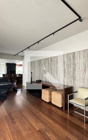 Apartamento à venda com 350m², 4 quartos e 4 vagas Apartamento à venda com 350m², 4 quartos e 4 vagasSala