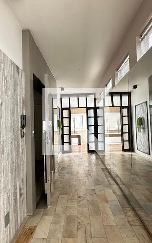 Apartamento à venda com 350m², 4 quartos e 4 vagas Apartamento à venda com 350m², 4 quartos e 4 vagasEntrada