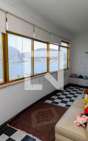Apartamento à venda com 290m², 4 quartos e 1 vaga Apartamento à venda com 290m², 4 quartos e 1 vagaVaranda