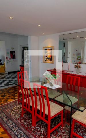 Apartamento à venda com 290m², 4 quartos e 1 vaga Apartamento à venda com 290m², 4 quartos e 1 vagaSala de Jantar