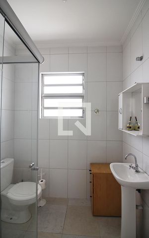 Casa à venda com 261m², 4 quartos e 2 vagasBanheiro Social 