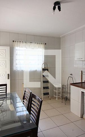 Casa à venda com 261m², 4 quartos e 2 vagasCozinha