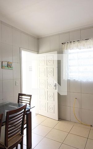 Casa à venda com 261m², 4 quartos e 2 vagasCozinha