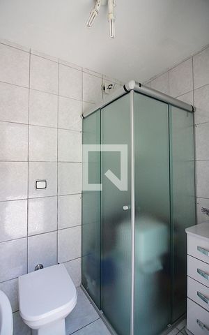 Casa à venda com 261m², 4 quartos e 2 vagasBanheiro de serviço
