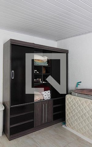 Casa à venda com 261m², 4 quartos e 2 vagasQuarto de Serviço