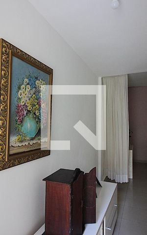 Casa à venda com 261m², 4 quartos e 2 vagasCorredor Casa 2 