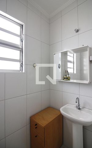 Casa à venda com 261m², 4 quartos e 2 vagasBanheiro Social 