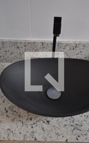 Casa à venda com 110m², 3 quartos e 3 vagasBanheiro da Suite 2