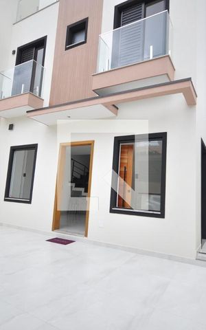 Casa à venda com 110m², 3 quartos e 3 vagasGaragem