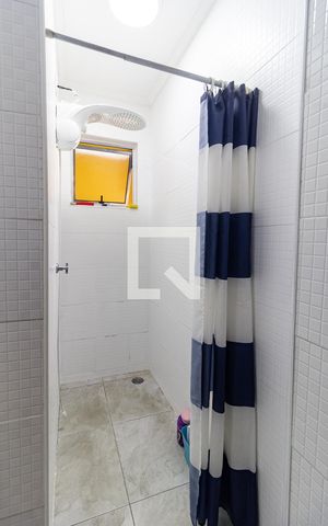 Casa à venda com 252m², 3 quartos e 3 vagas Casa à venda com 252m², 3 quartos e 3 vagasBanheiro