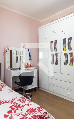 Casa à venda com 252m², 3 quartos e 3 vagas Casa à venda com 252m², 3 quartos e 3 vagasQuarto 2
