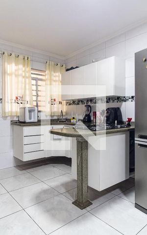 Casa à venda com 252m², 3 quartos e 3 vagas Casa à venda com 252m², 3 quartos e 3 vagasCozinha