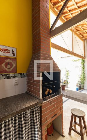 Casa à venda com 252m², 3 quartos e 3 vagas Casa à venda com 252m², 3 quartos e 3 vagasÁrea Gourmet