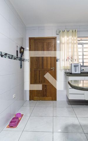 Casa à venda com 252m², 3 quartos e 3 vagas Casa à venda com 252m², 3 quartos e 3 vagasCozinha
