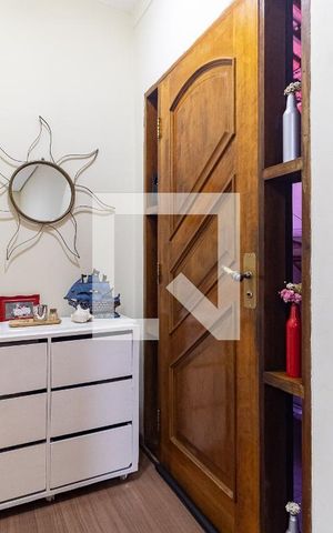 Casa à venda com 252m², 3 quartos e 3 vagas Casa à venda com 252m², 3 quartos e 3 vagasEntrada
