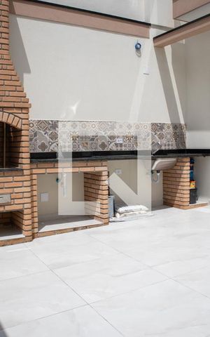 Casa à venda com 110m², 3 quartos e 2 vagasÁrea de Serviço