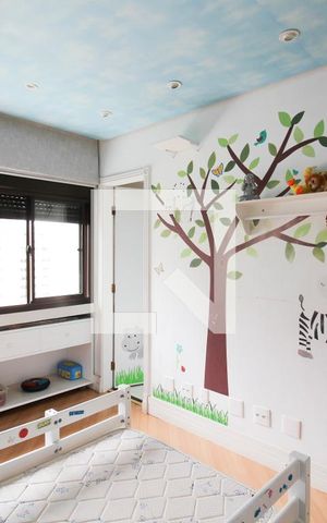 Apartamento à venda com 228m², 4 quartos e 4 vagas Apartamento à venda com 228m², 4 quartos e 4 vagasQuarto 2