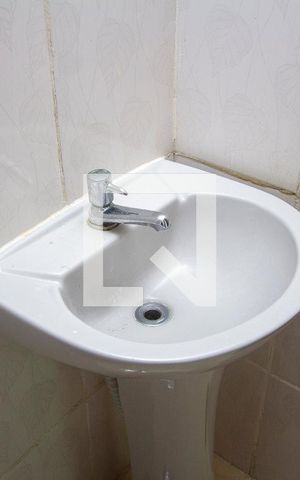 Apartamento para alugar com 59m², 2 quartos e sem vaga Apartamento para alugar com 59m², 2 quartos e sem vagaBanheiro