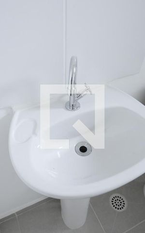 Apartamento à venda com 33m², 2 quartos e sem vagaBanheiro