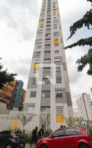 Apartamento à venda com 39m², 2 quartos e sem vaga Apartamento à venda com 39m², 2 quartos e sem vagaFachada