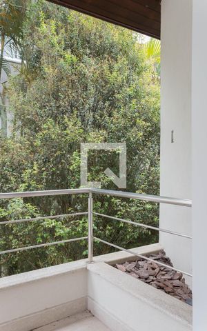 Casa de condomínio à venda com 480m², 5 quartos e 6 vagasVaranda da Suíte 2