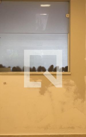 Casa de condomínio à venda com 480m², 5 quartos e 6 vagasSuíte de serviço